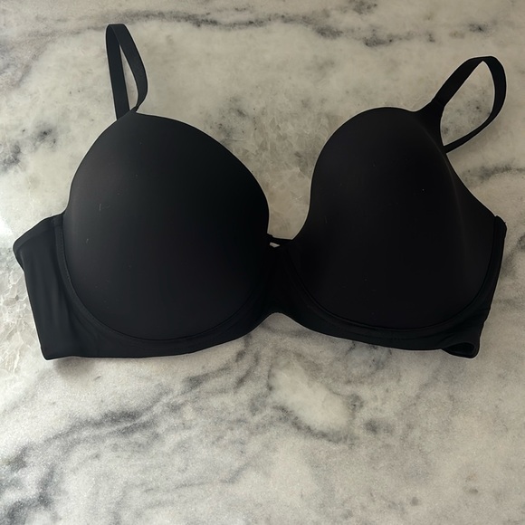 BRA 38DD - Picture 1 of 2